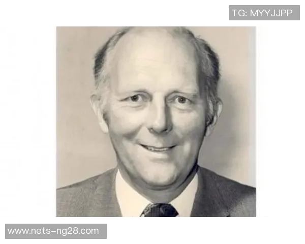 亚当斯的传奇人生与影响力探讨：从成就到遗产的深度剖析